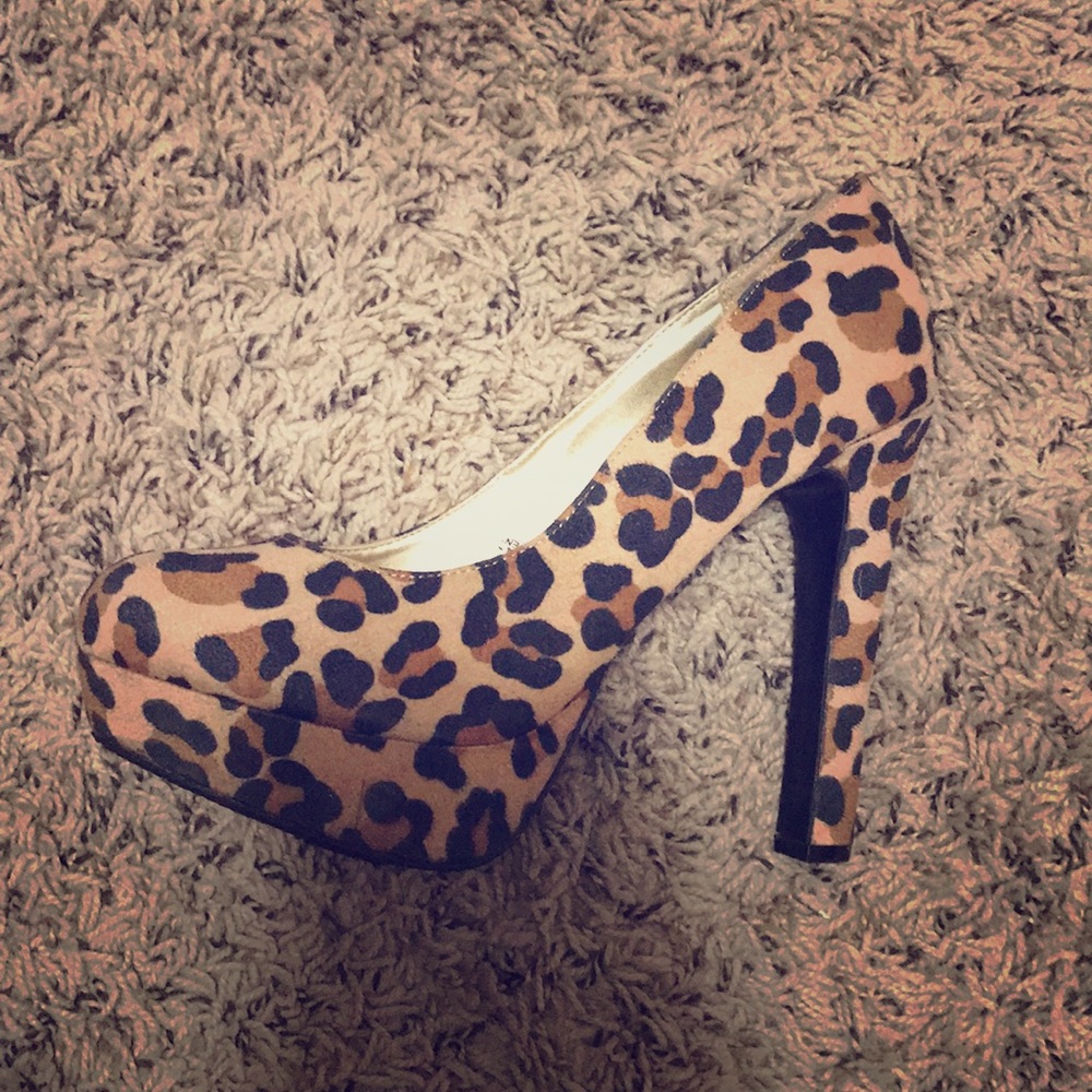 Leopard heels